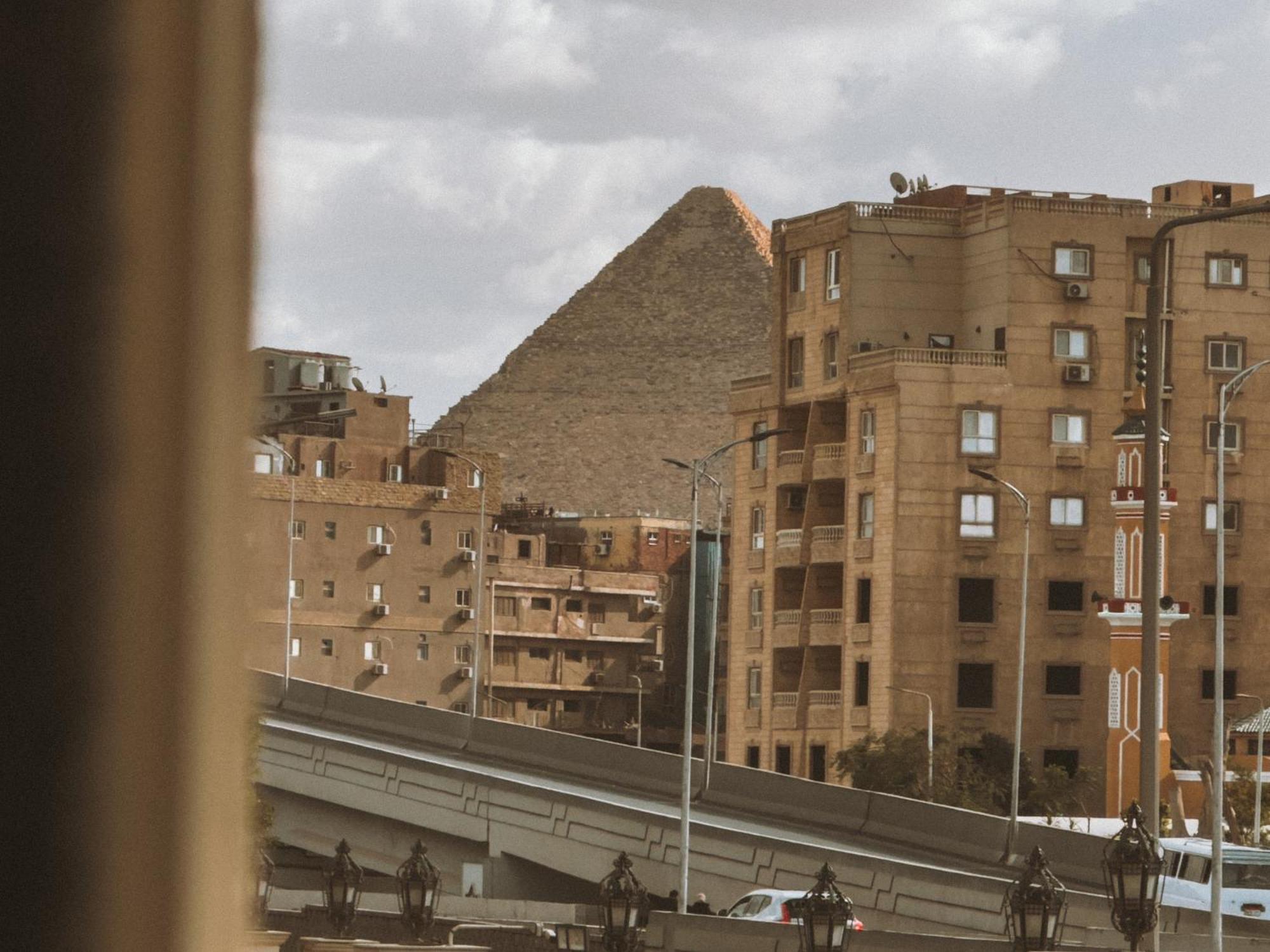 Royal Crown Hotel Giza Pyramids View Kafrat al Jabal ภายนอก รูปภาพ